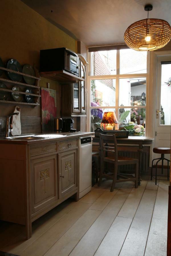 Downtown46 Bed & Breakfast Bergen op Zoom Exterior foto